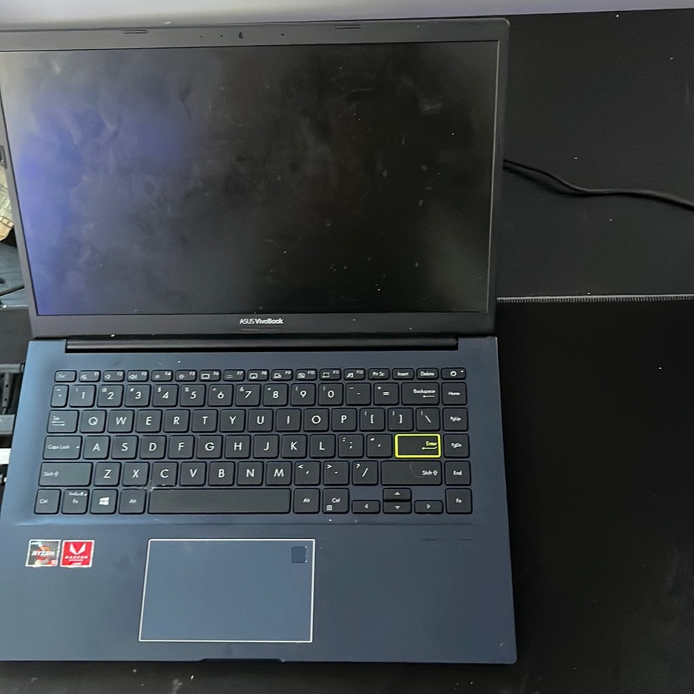 Asus VivoBook 14" - Ryzen 5 3500U - 8GB RAM 240GB SSD
